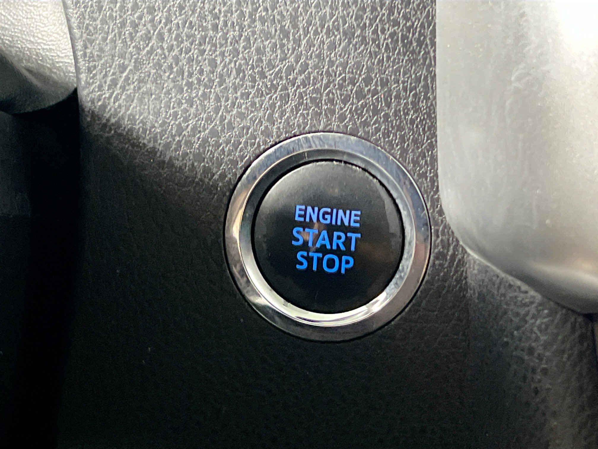 Used 2016 Toyota Highlander XLE image 24