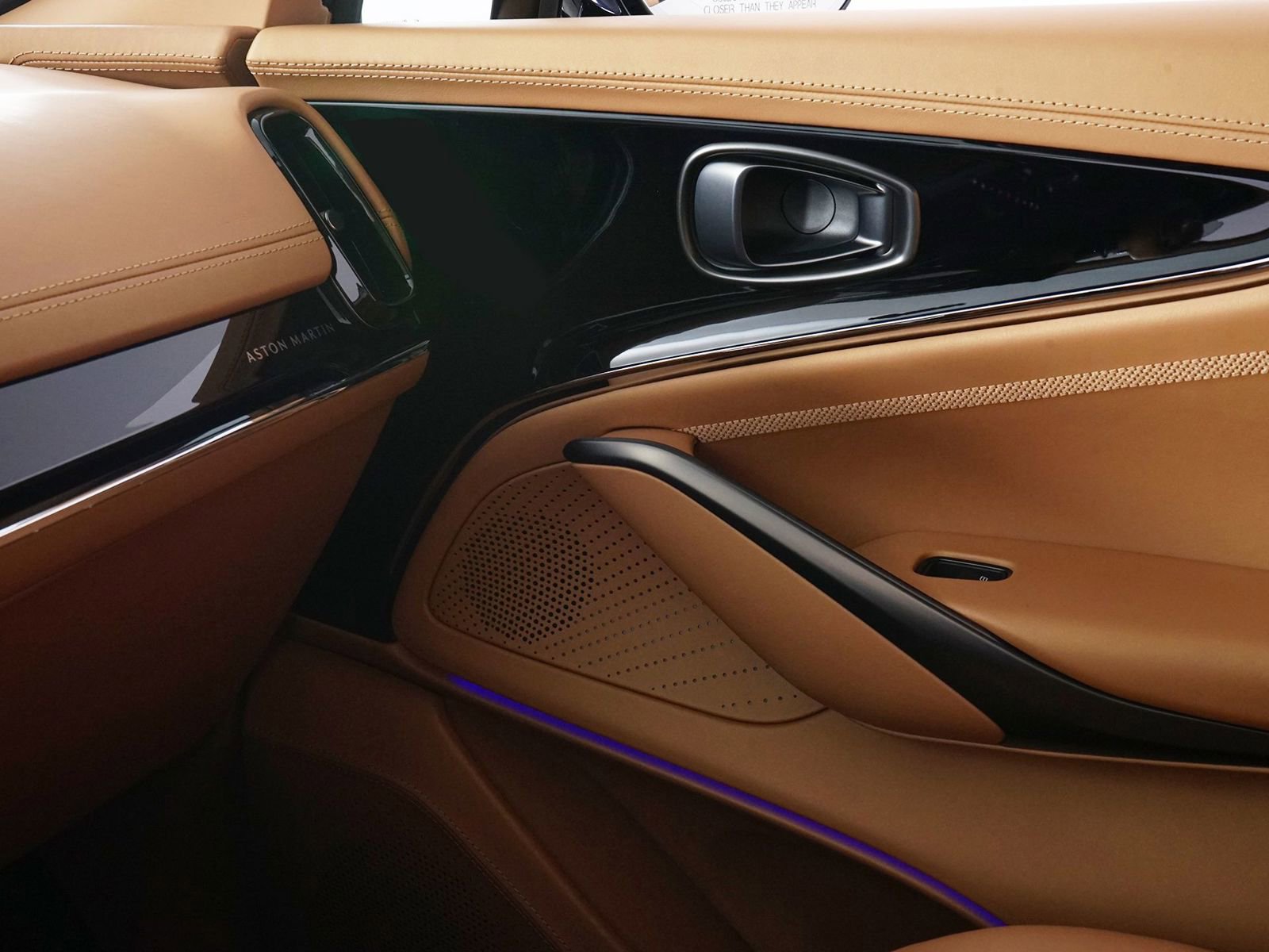 New 2026 Aston Martin DBX 707 image 8