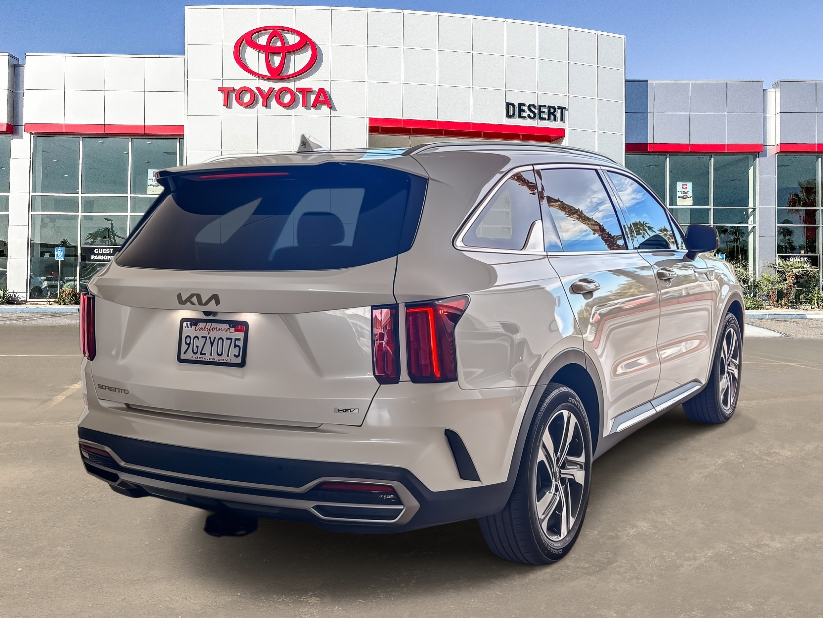 Used 2023 Kia Sorento SX Prestige image 7