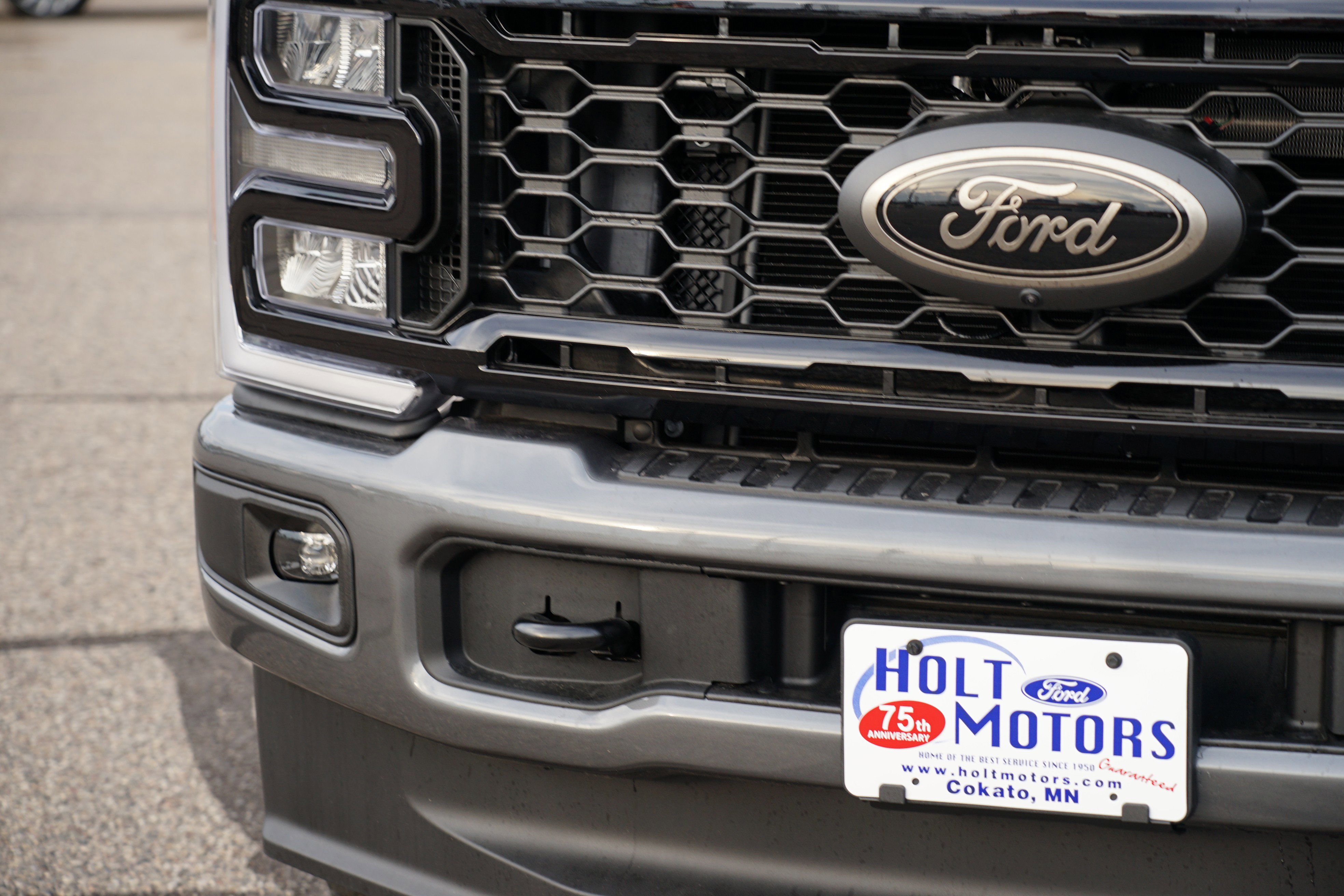 New 2026 Ford F350 Lariat w/ Black Appearance Package image 9