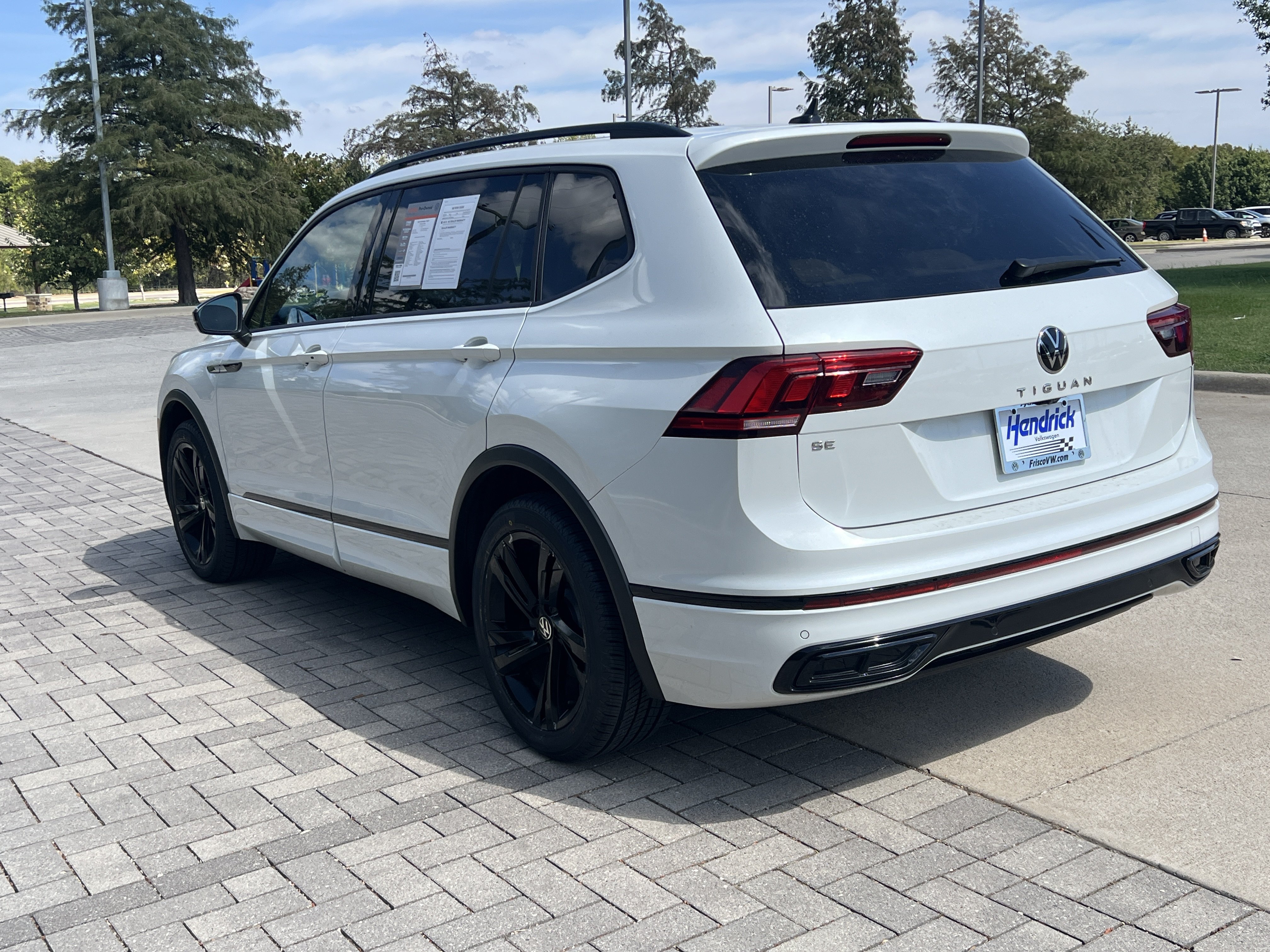 Certified 2023 Volkswagen Tiguan SE R-Line FWD image 7
