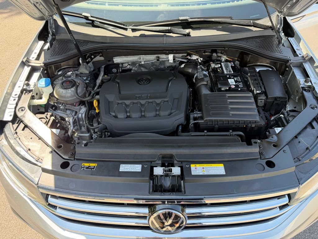 Certified 2023 Volkswagen Tiguan SE FWD image 27