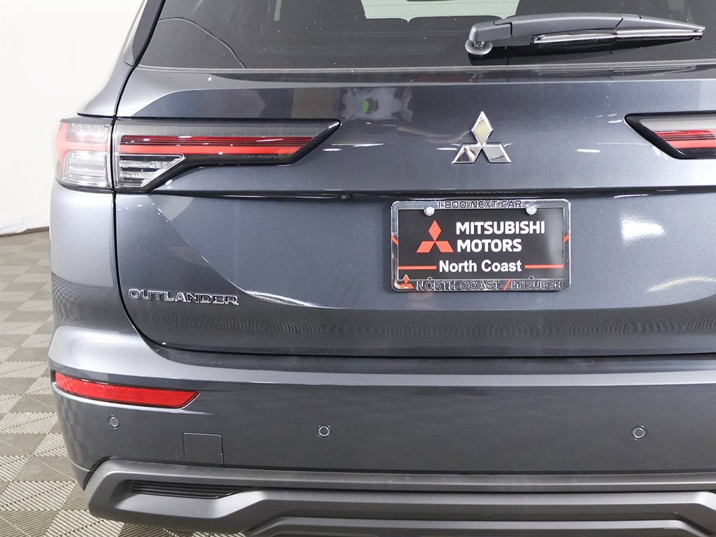 New 2026 Mitsubishi Outlander ES AWD/4WD image 15