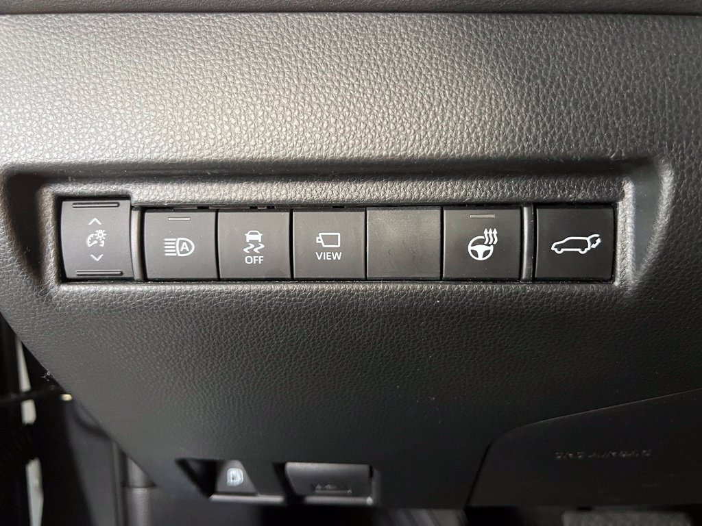Certified 2024 Toyota Venza Limited AWD/4WD image 38