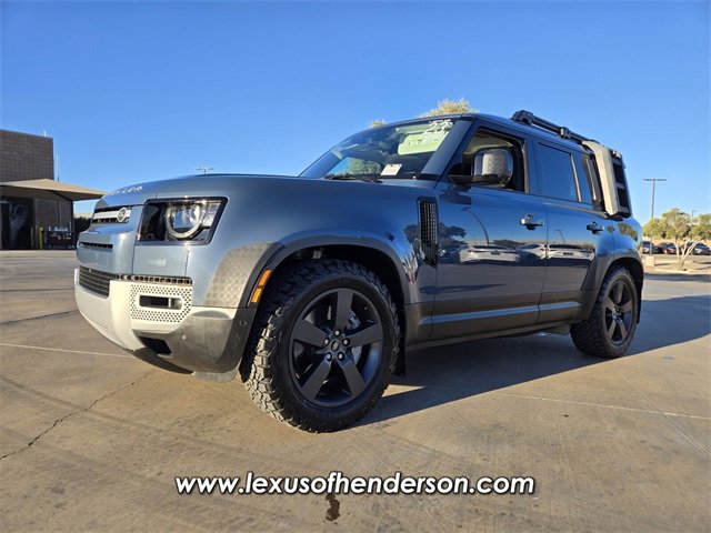 Used 2023 Land Rover Defender 110 SE video 2