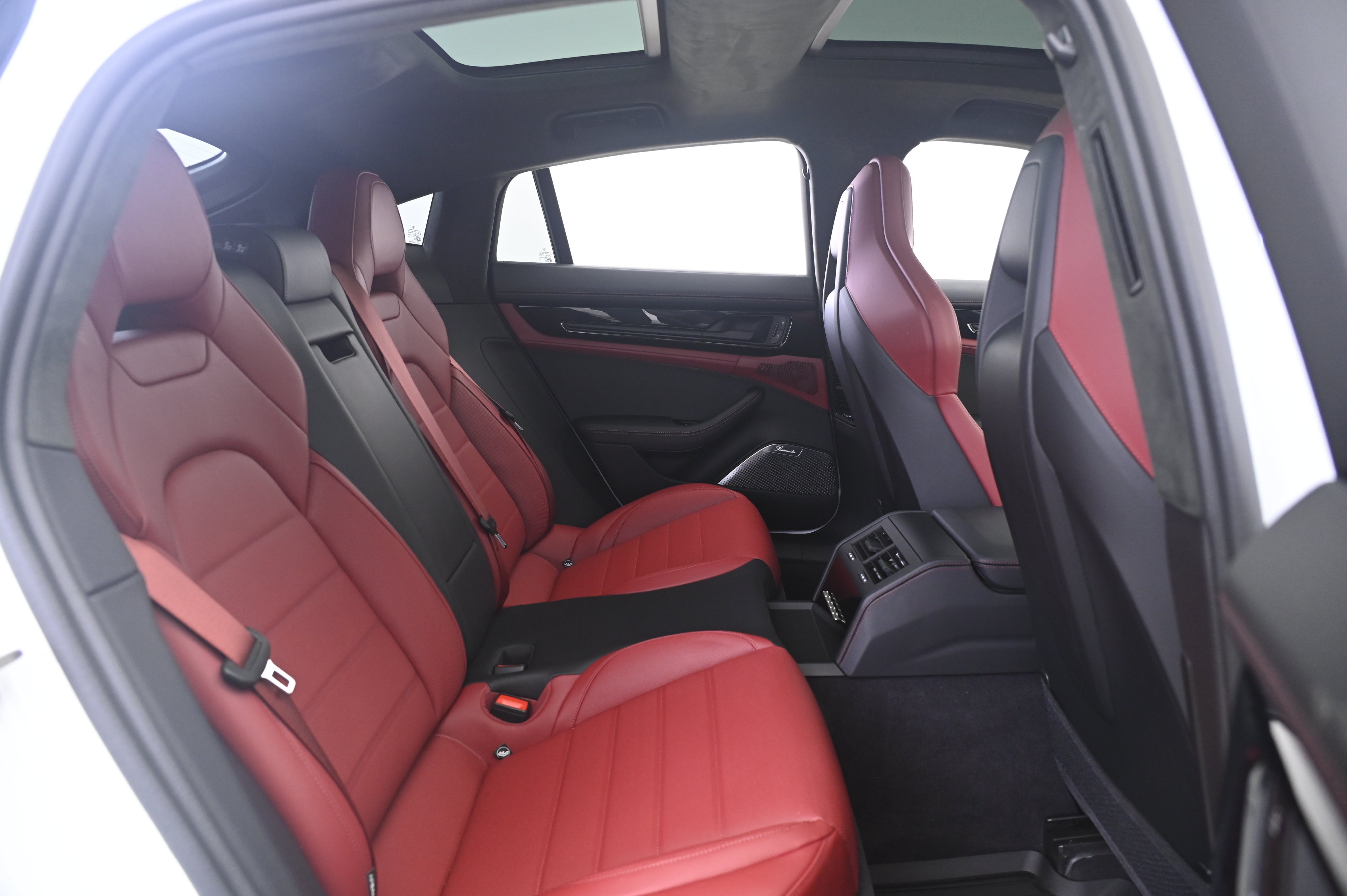 Certified 2026 Porsche Panamera Turbo S AWD/4WD image 18