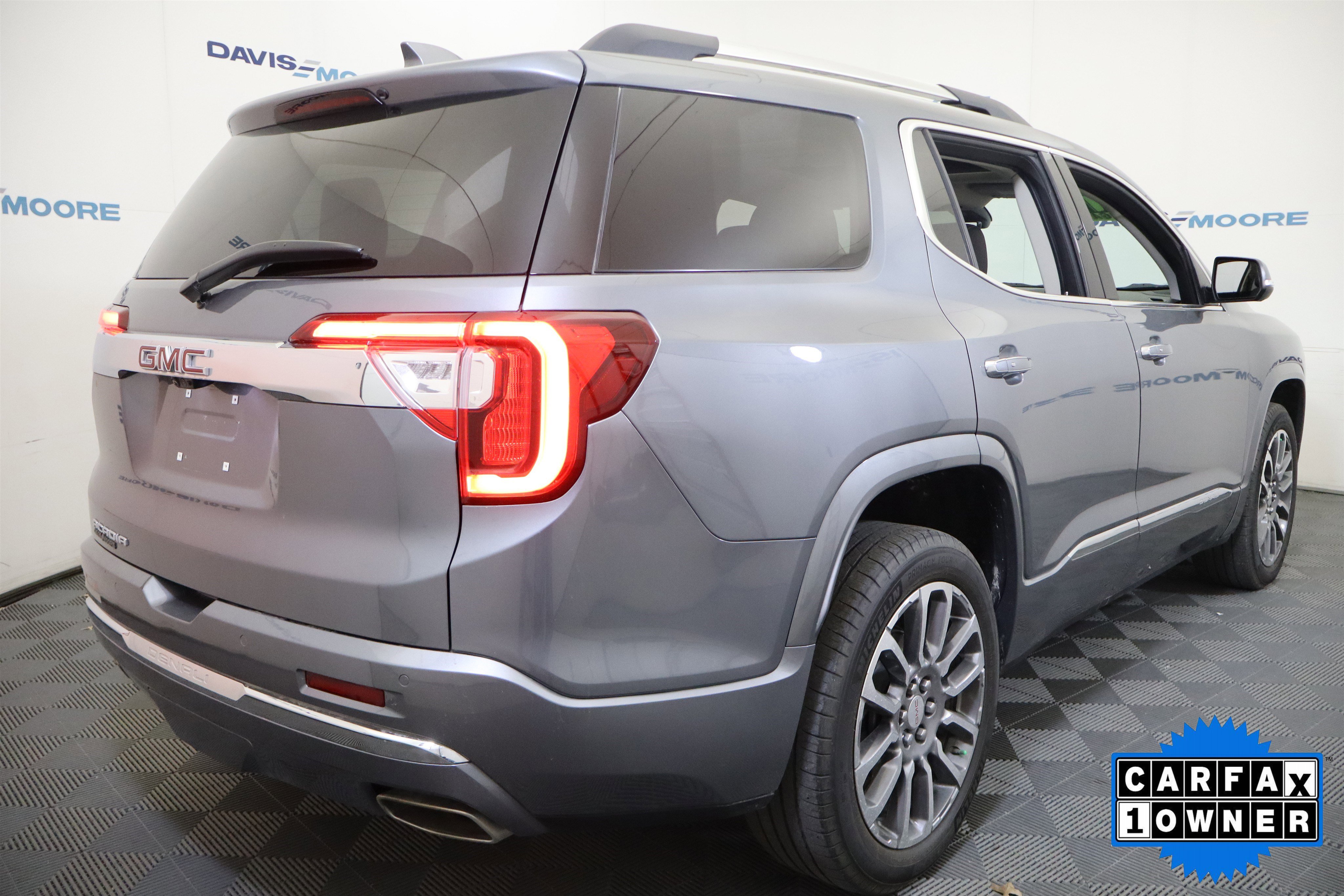 Certified 2021 GMC Acadia Denali w/ Denali Technology Package image 5