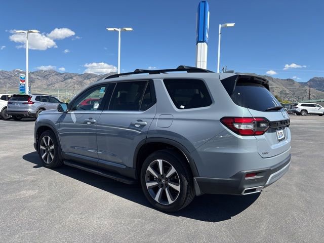 Used 2023 Honda Pilot Touring image 5