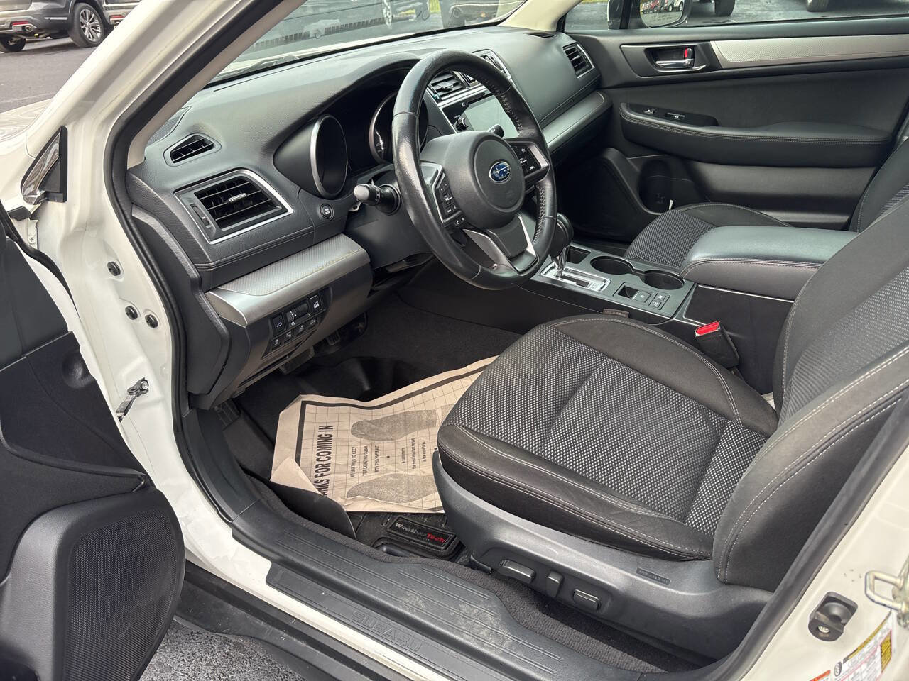 Used 2018 Subaru Outback 2.5i Premium image 6