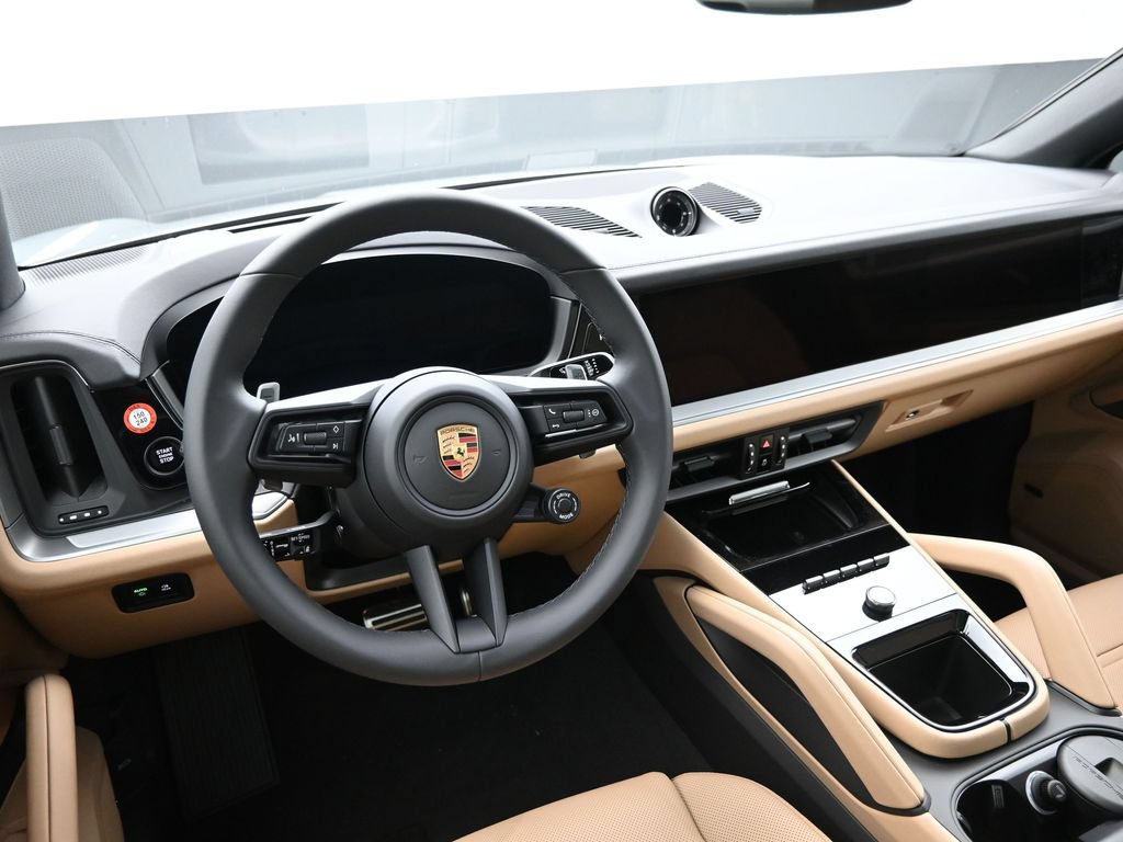 Used 2026 Porsche Cayenne S AWD/4WD image 4