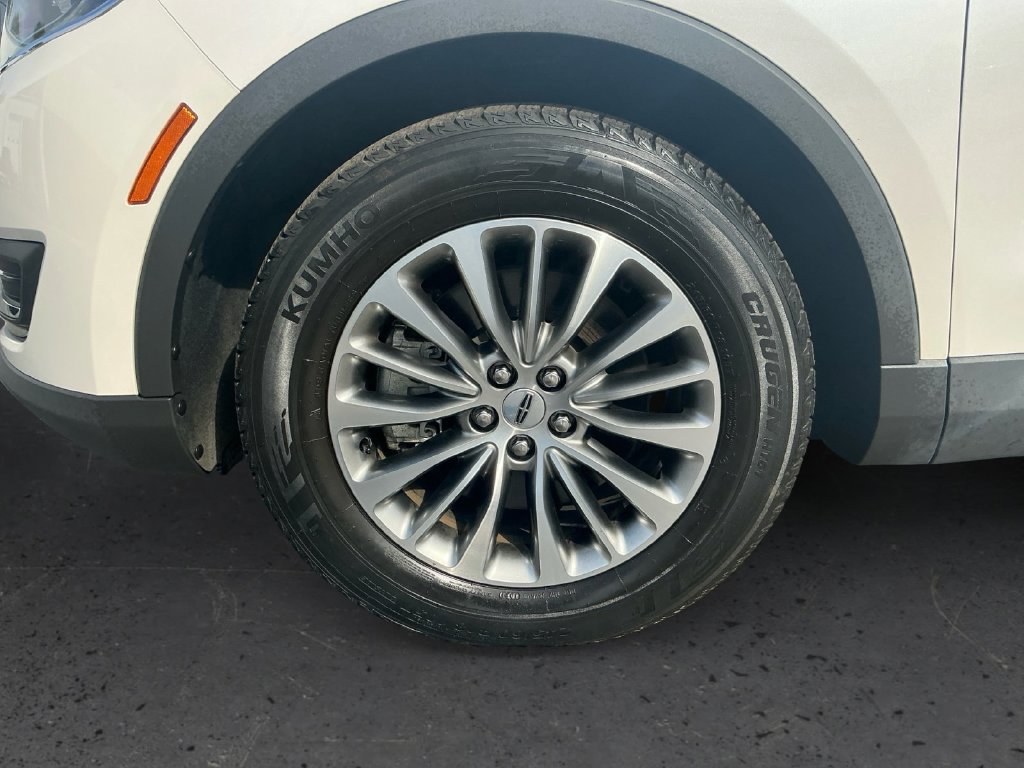 Used 2016 Lincoln MKX Select w/ Select Plus Package FWD image 13