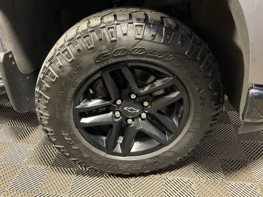 Used 2019 Chevrolet Silverado 1500 Custom Trail Boss w/ Custom Convenience Package AWD/4WD image 34