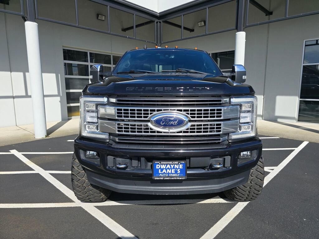 Used 2019 Ford F350 Platinum w/ Platinum Ultimate Package image 2