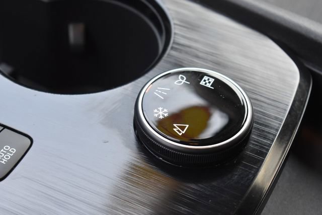 Used 2021 Nissan Rogue S image 22