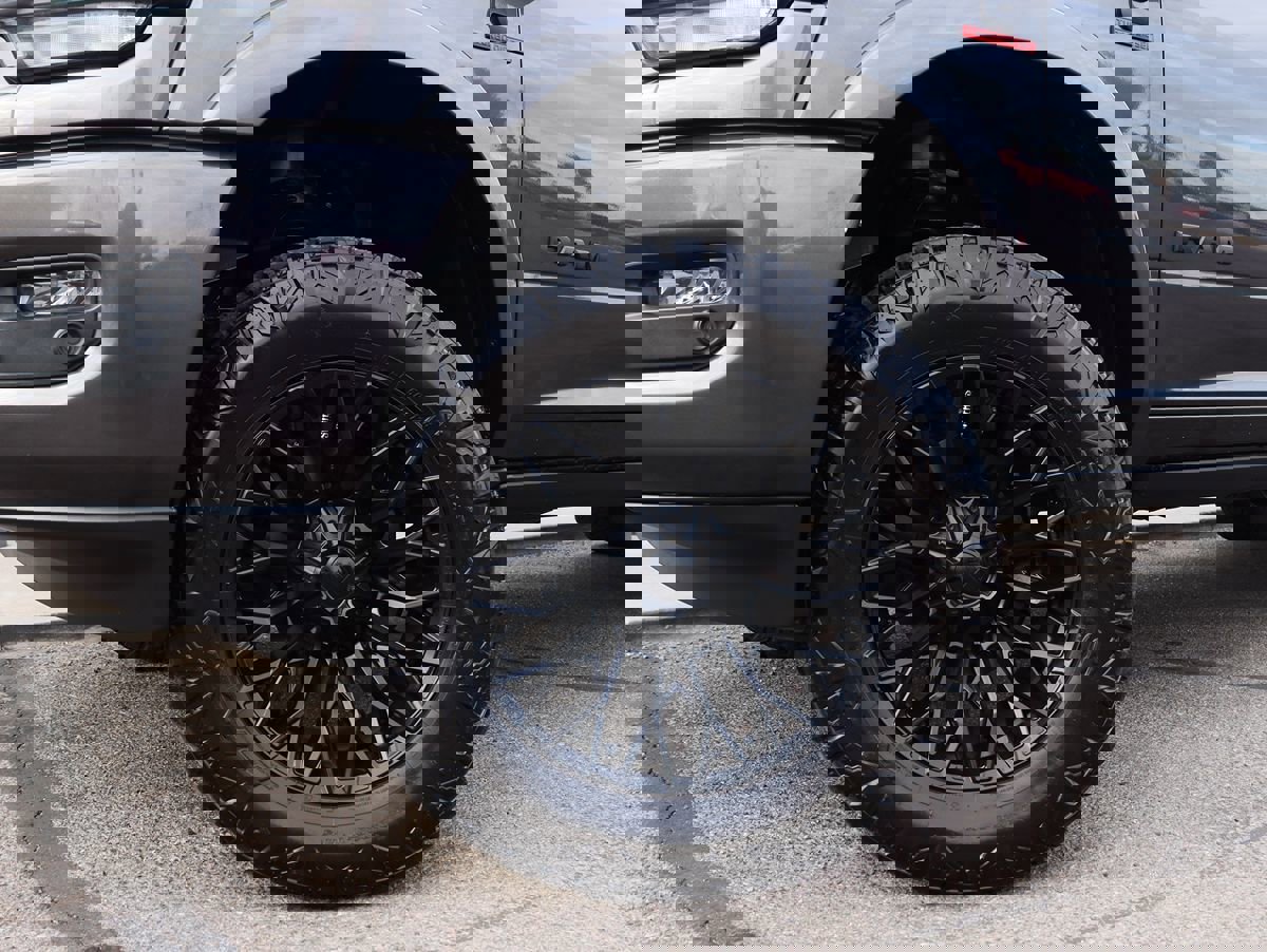 Used 2024 RAM 2500 Limited image 5