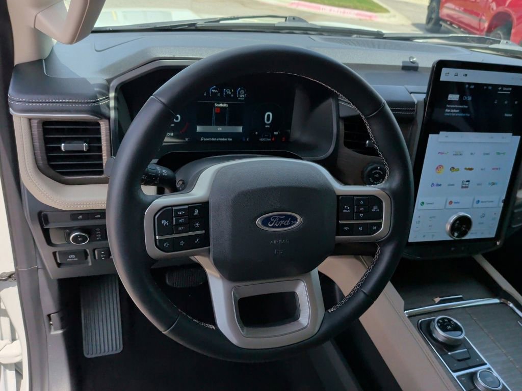 Used 2023 Ford Expedition Limited AWD/4WD image 16