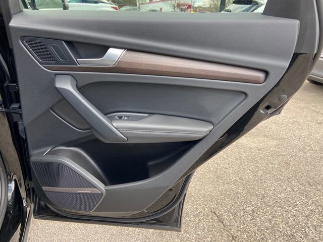 Used 2021 Audi Q5 e Premium Plus w/ Premium Plus Package image 31