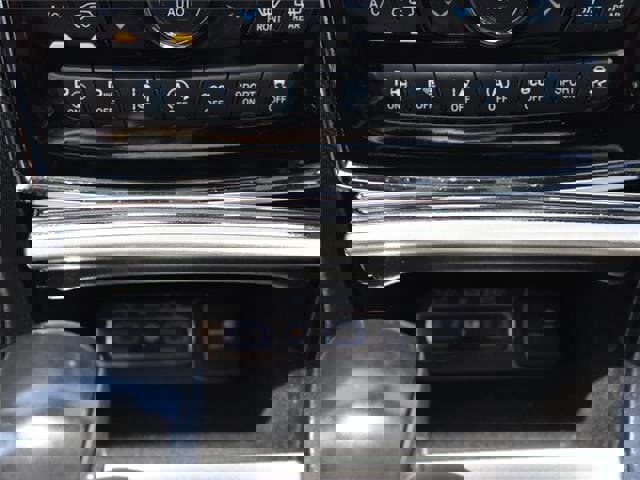 Used 2020 Jeep Grand Cherokee Limited w/ Trailer Tow Group IV image 17