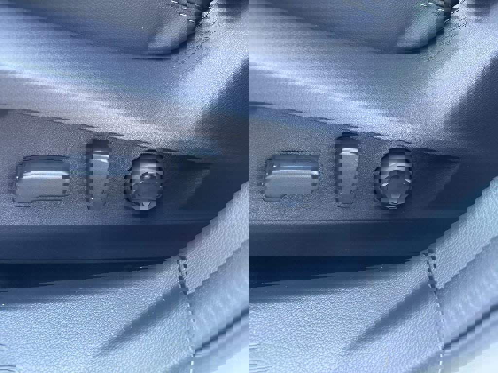 New 2025 Subaru Outback Touring XT image 19