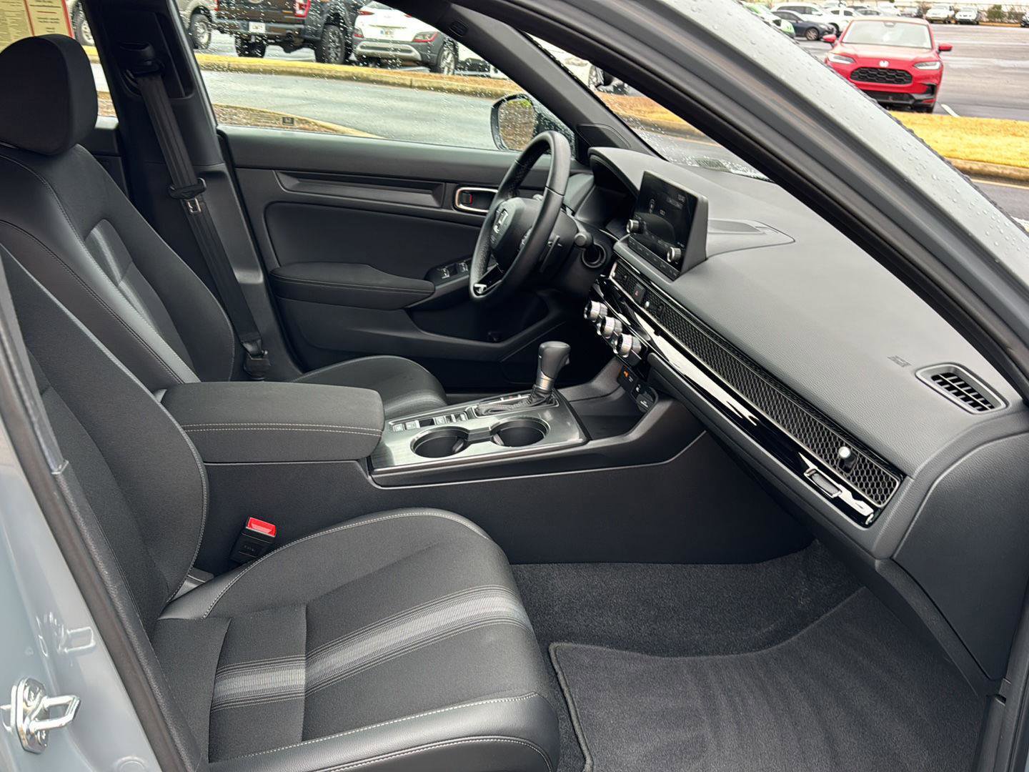 Used 2025 Honda Civic Sport image 10