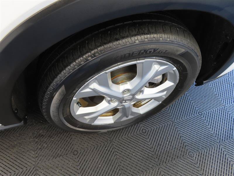 Used 2023 Honda HR-V LX image 9