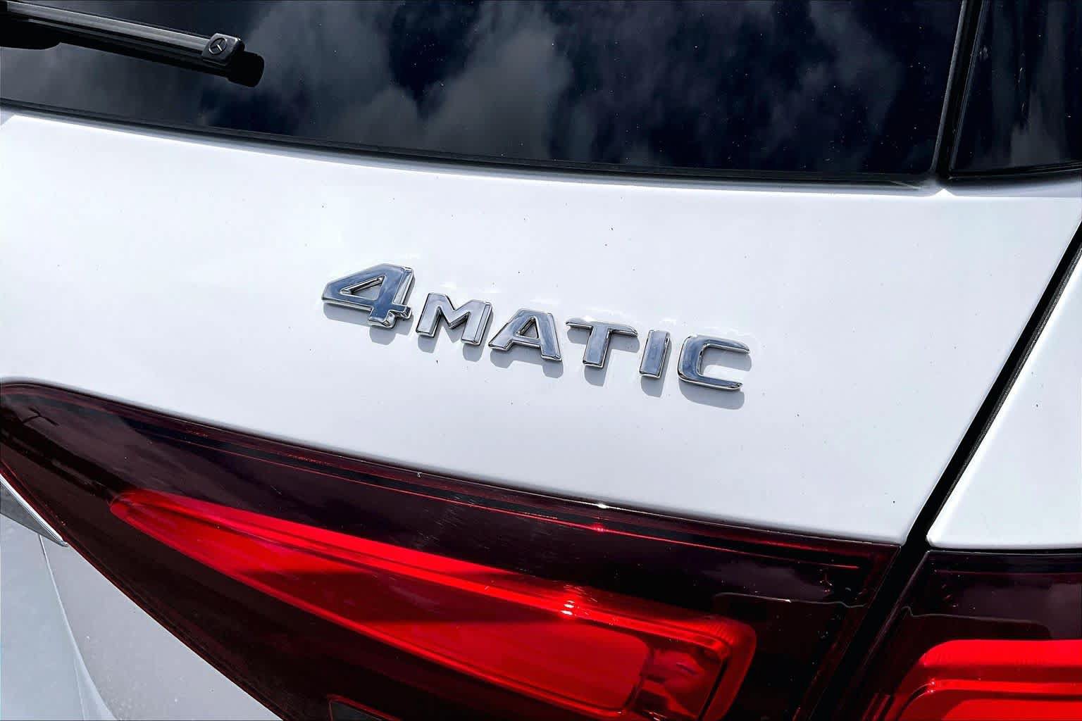 Used 2025 Mercedes-Benz GLE 450e 4MATIC image 10
