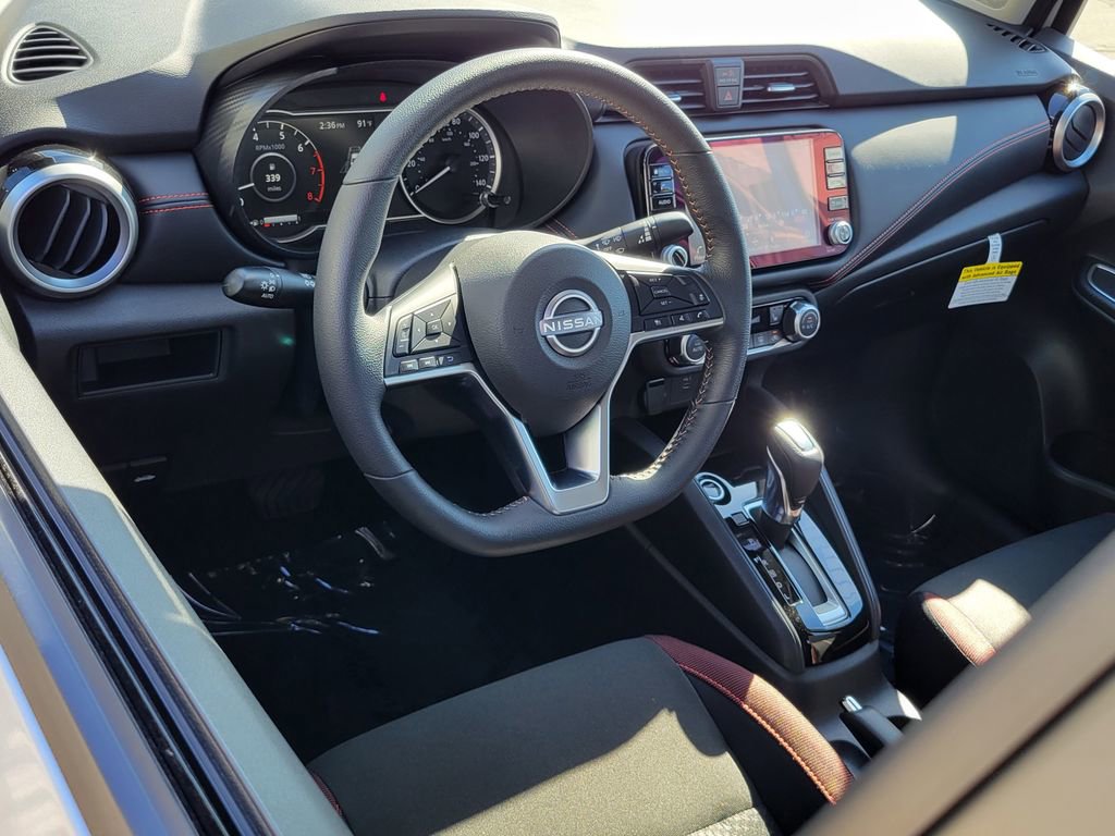 Used 2025 Nissan Versa SR w/ Trunk Package FWD image 3