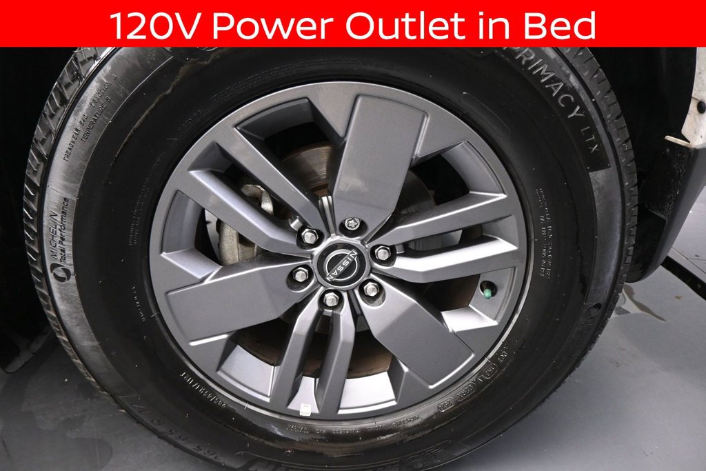 Used 2025 Nissan Frontier SV w/ SV Convenience Package RWD image 18