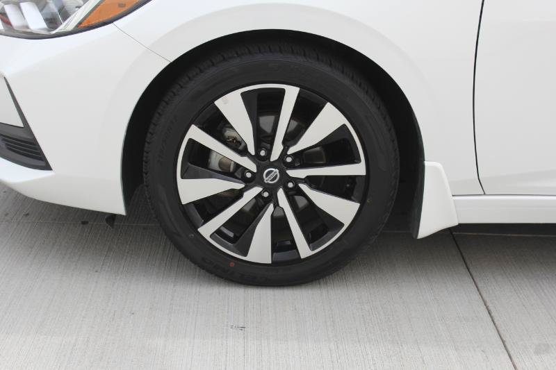 Used 2022 Nissan Sentra SV w/ SV Premium Package FWD image 41