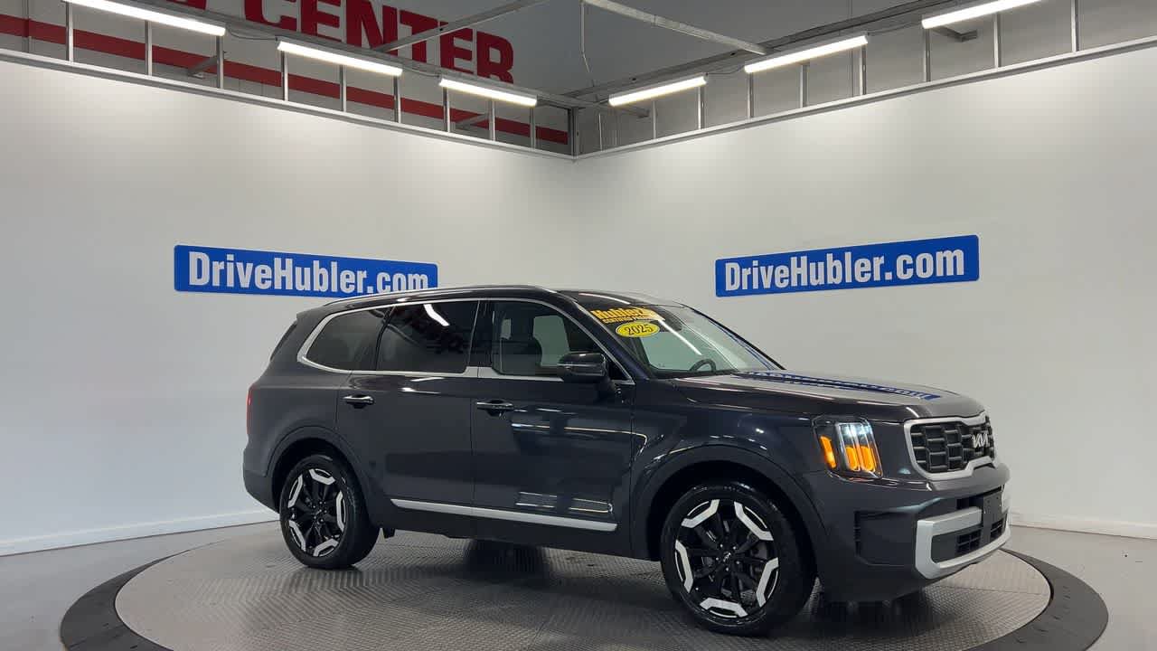 Used 2025 Kia Telluride S FWD image 4