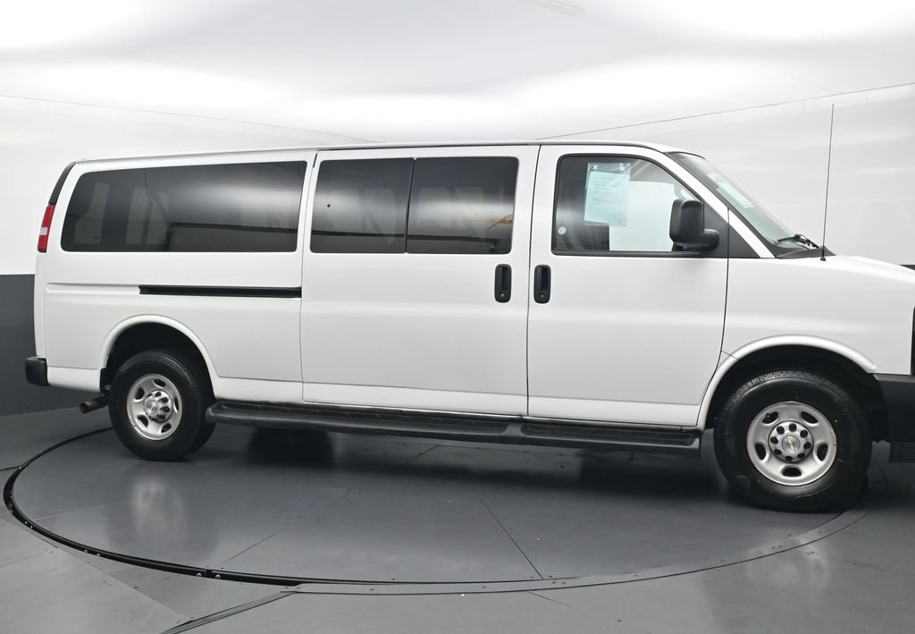 Used 2023 Chevrolet Express 3500 LS RWD image 6