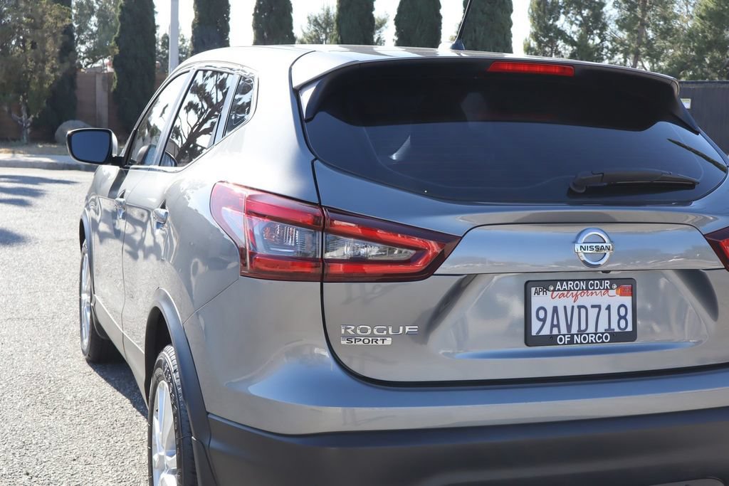 Used 2022 Nissan Rogue Sport S FWD image 16