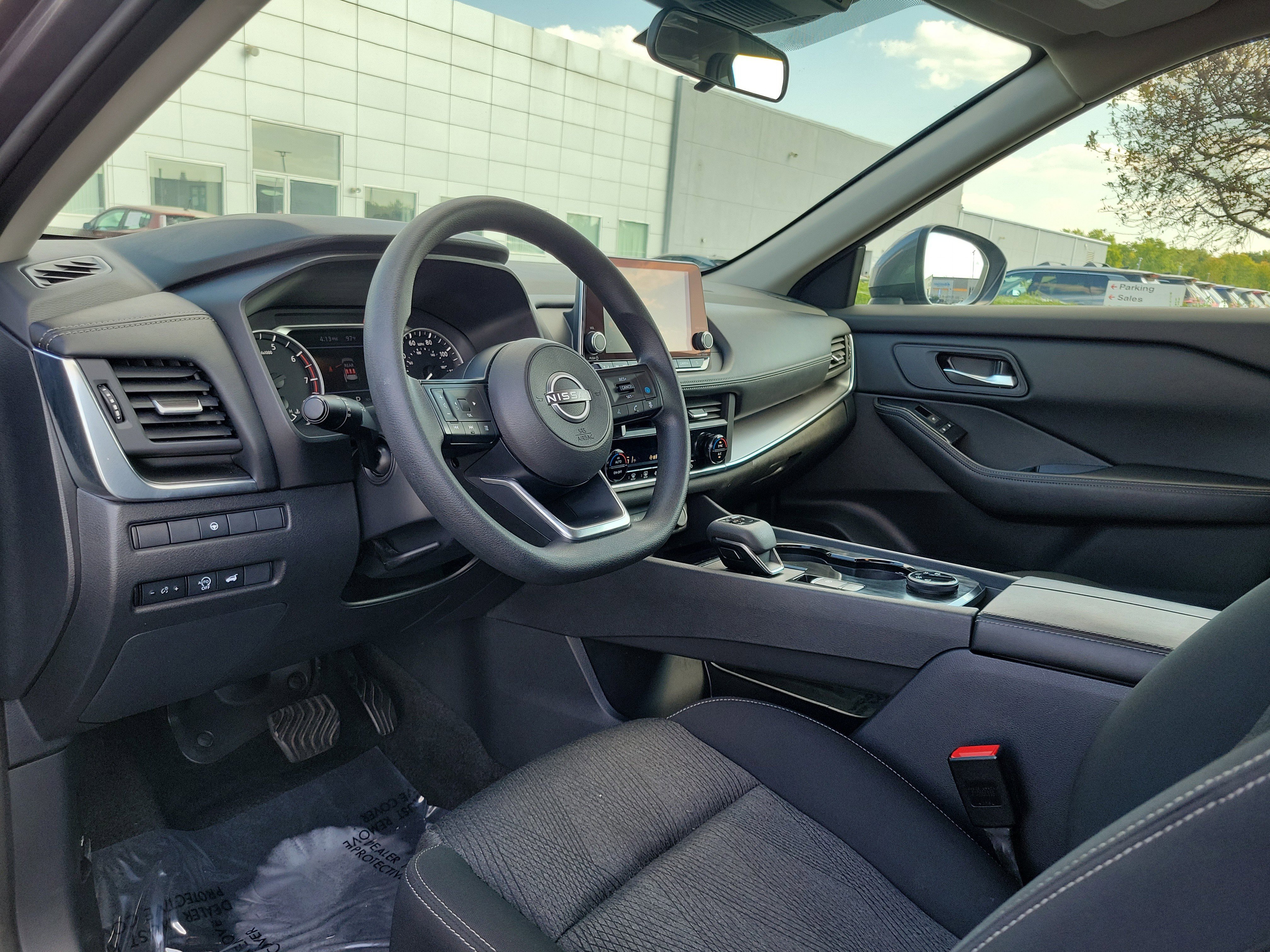 Certified 2024 Nissan Rogue SV image 19