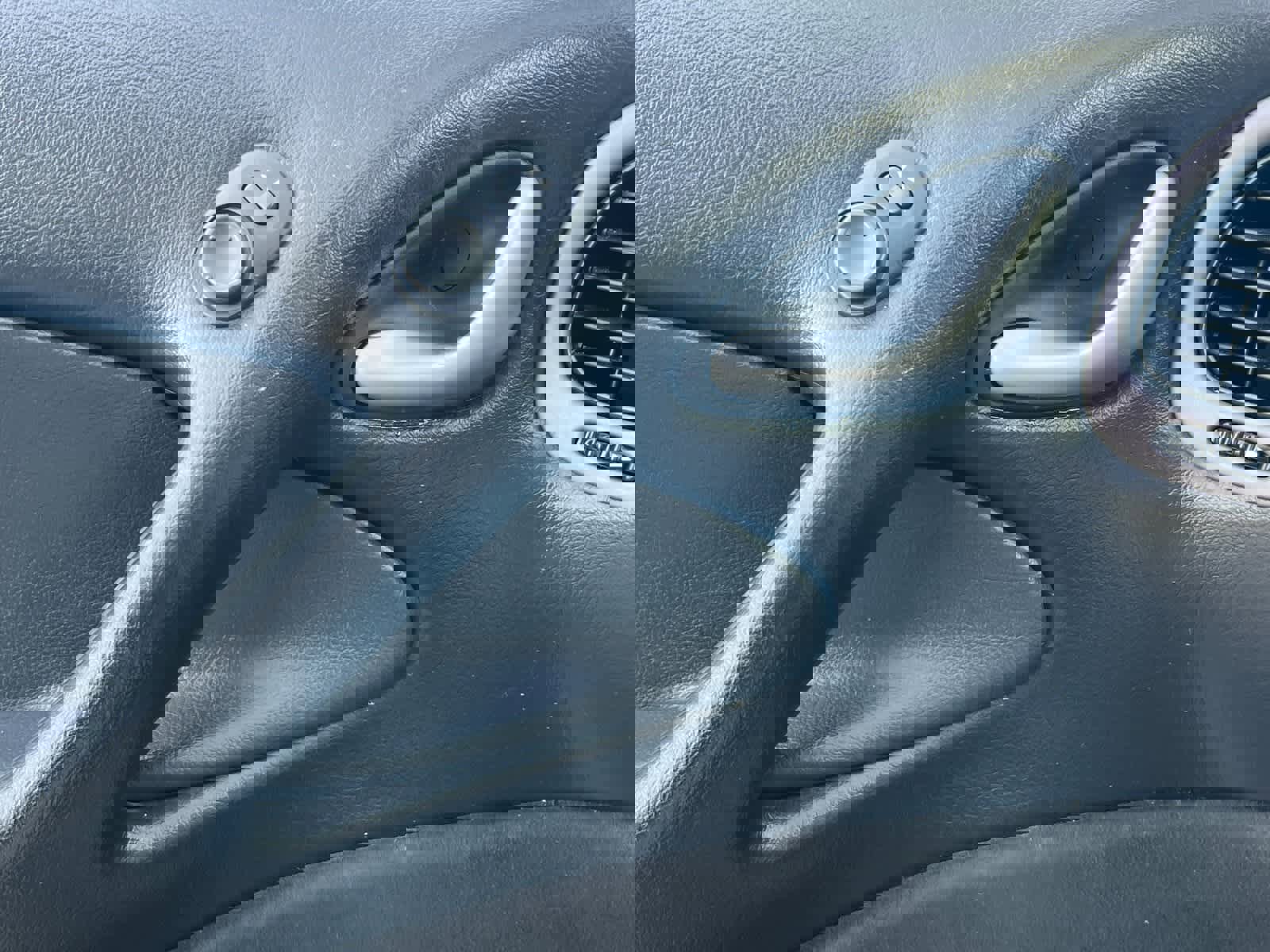 Used 2006 Pontiac GTO image 12