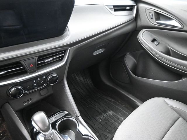 Used 2024 Buick Encore GX Preferred w/ Comfort Package image 18