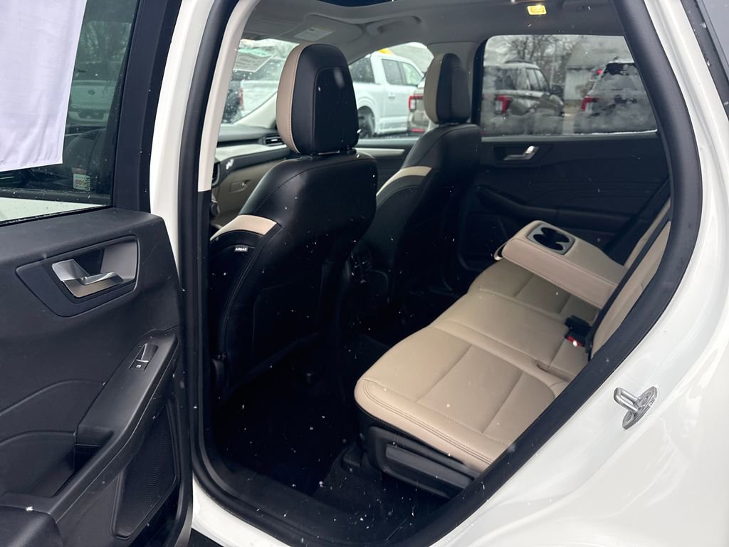 Used 2022 Ford Escape SEL image 13
