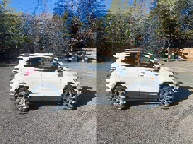 Used 2018 Buick Encore Essence w/ Experience Buick Package image 6