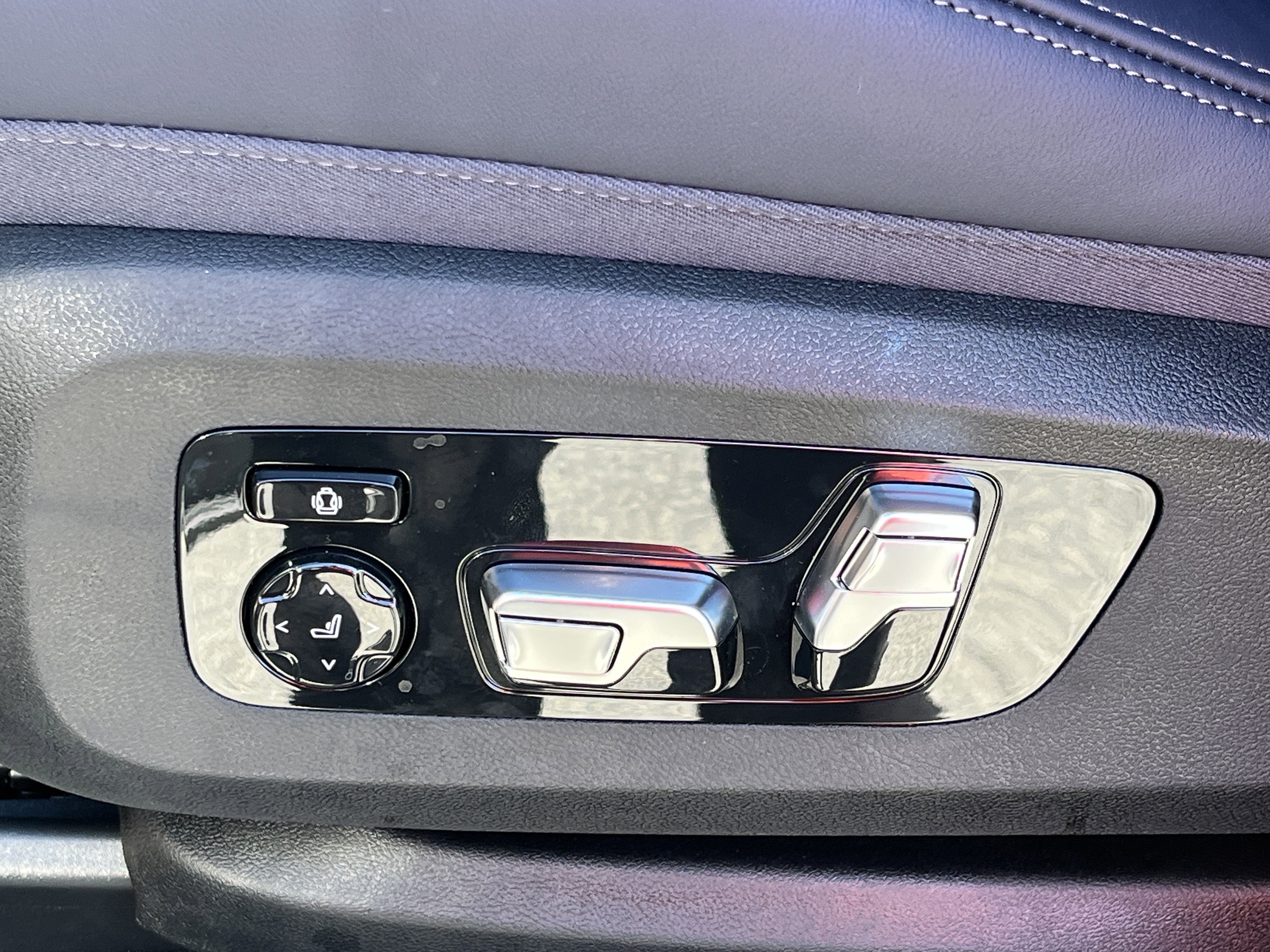 New 2026 BMW XM Label Red image 20