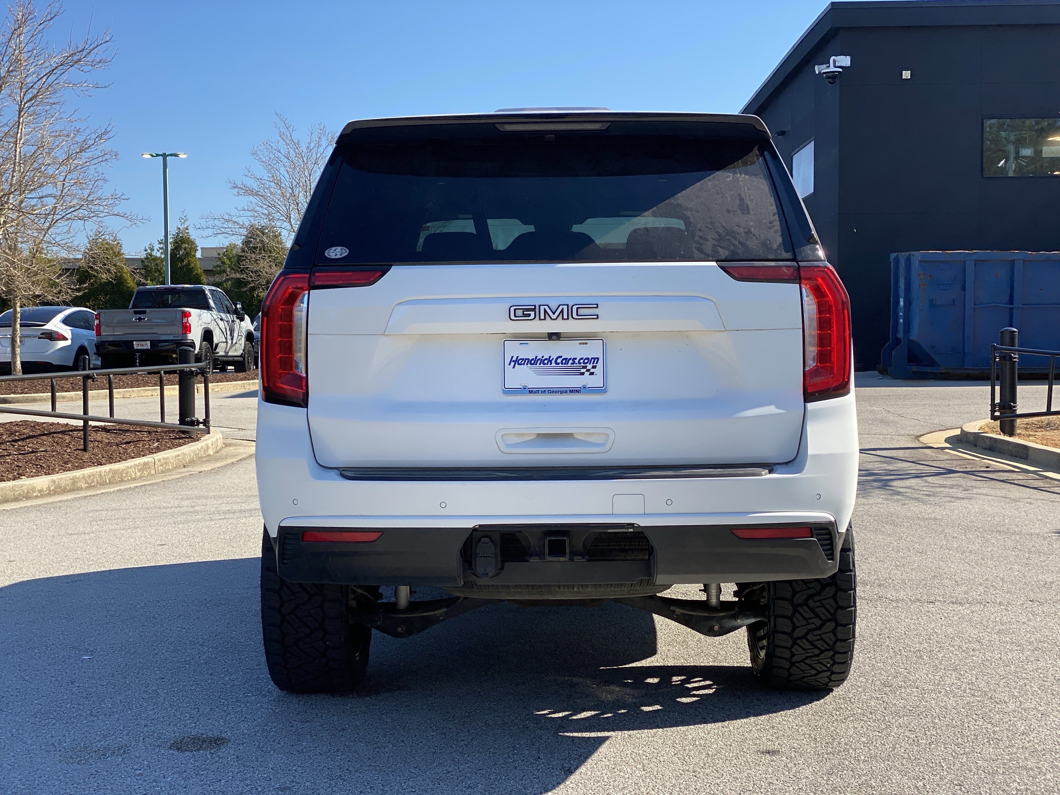 Used 2023 GMC Yukon SLT image 17