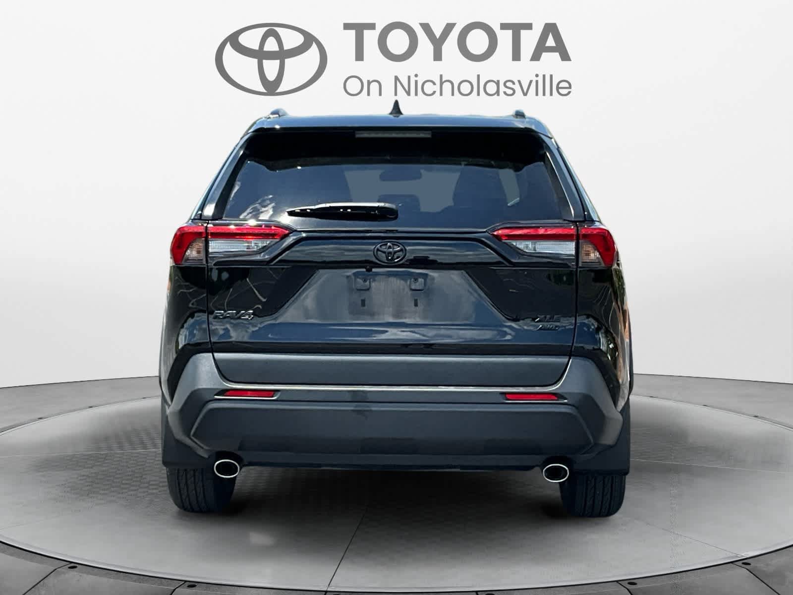 Used 2023 Toyota RAV4 XLE w/ XLE Grade Weather Package AWD/4WD image 4