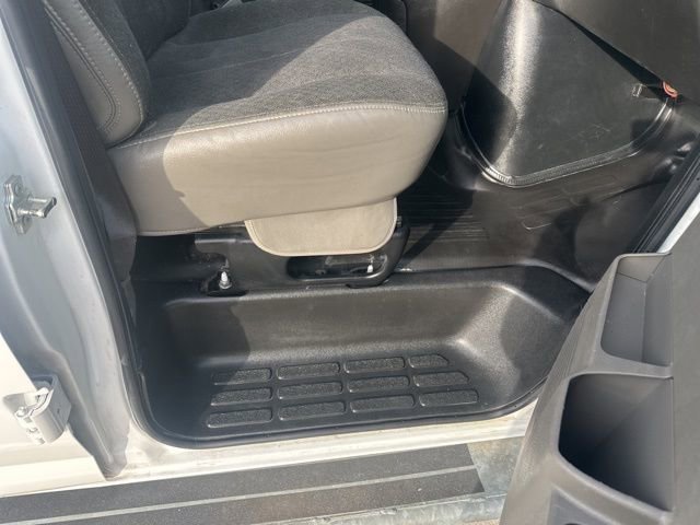 Used 2024 Chevrolet Express 2500 Work Van w/ Driver Convenience Package image 20