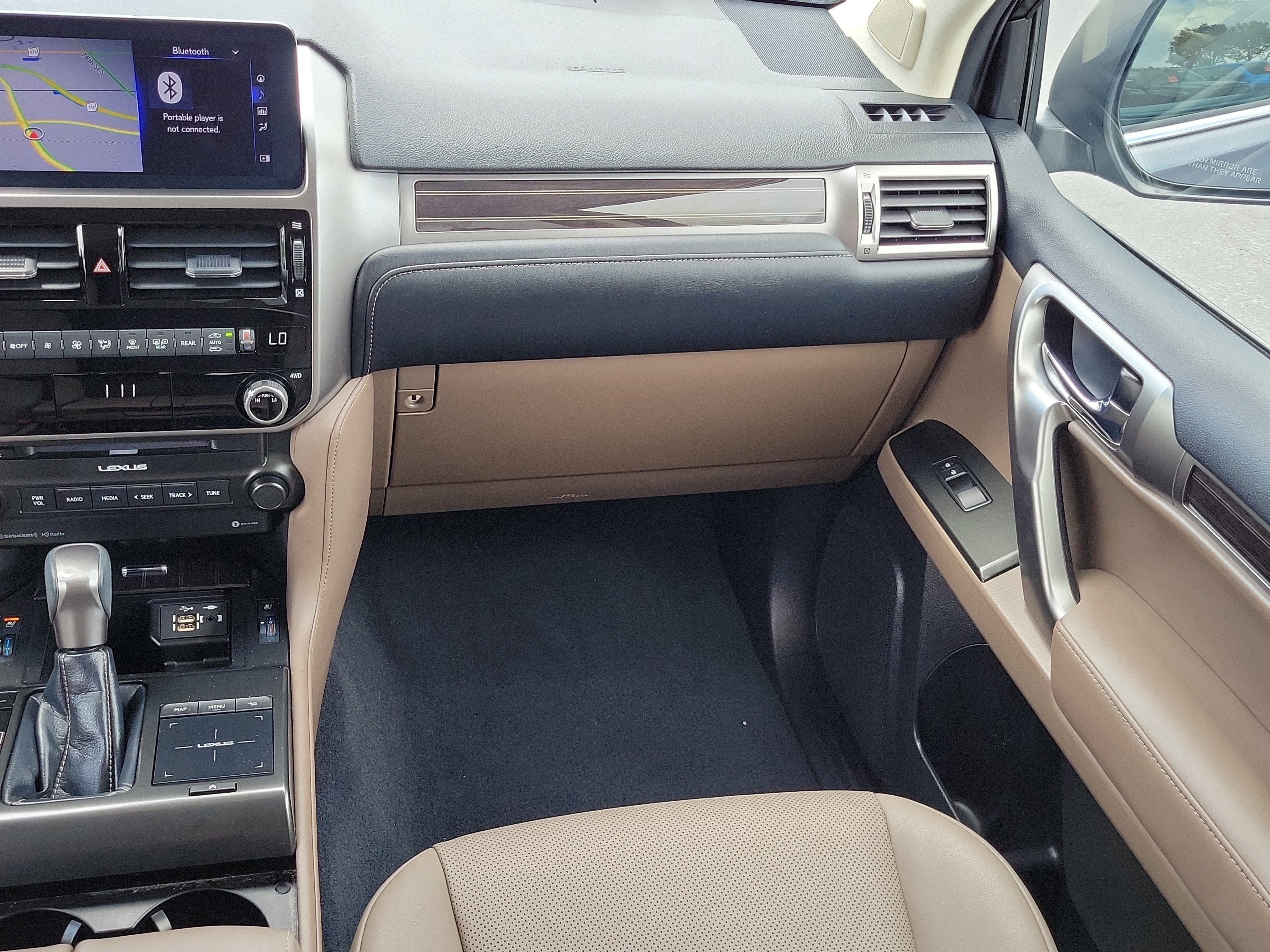 Used 2023 Lexus GX 460 Premium w/ Premium Package AWD/4WD image 16