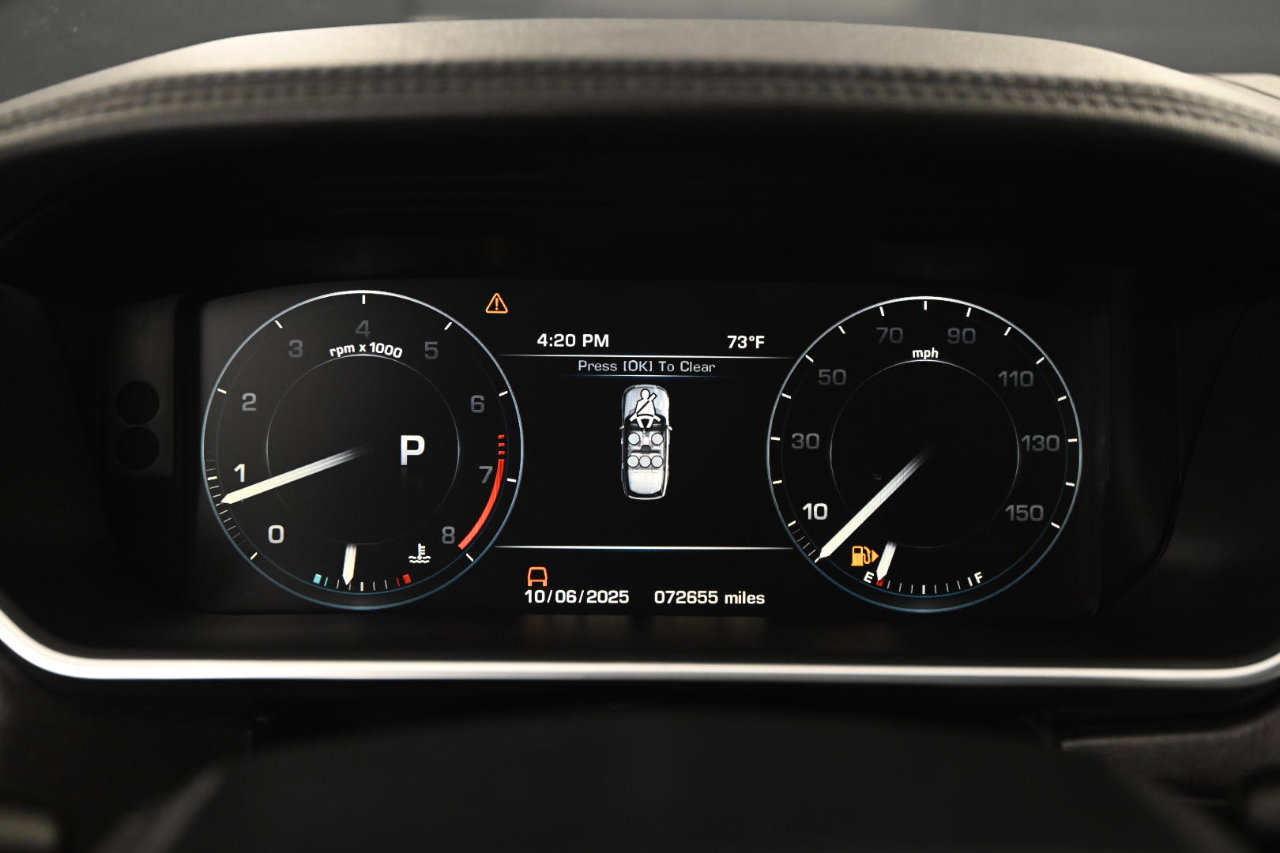 Used 2016 Land Rover Range Rover HSE image 24