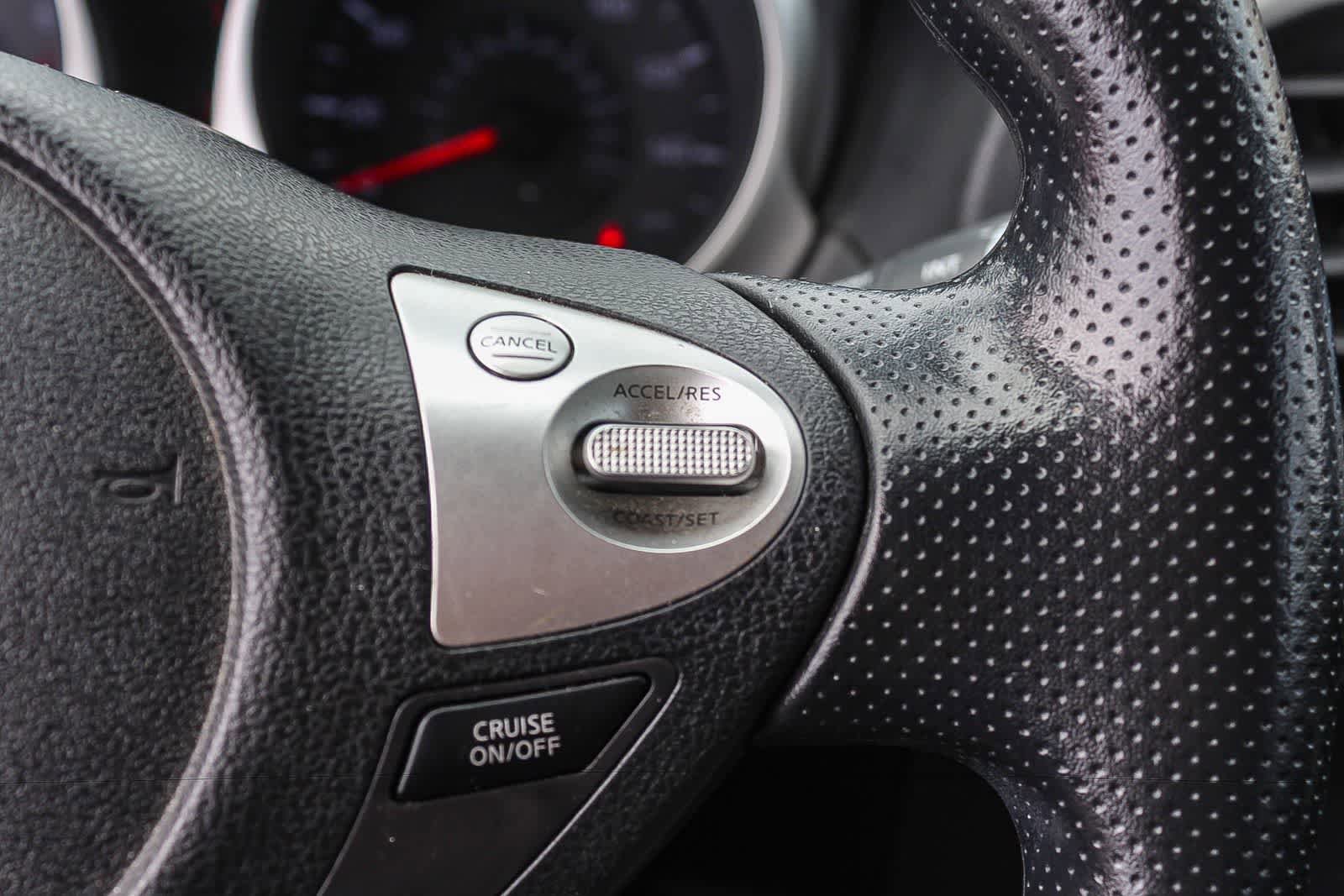 Used 2017 Nissan Juke S FWD image 33