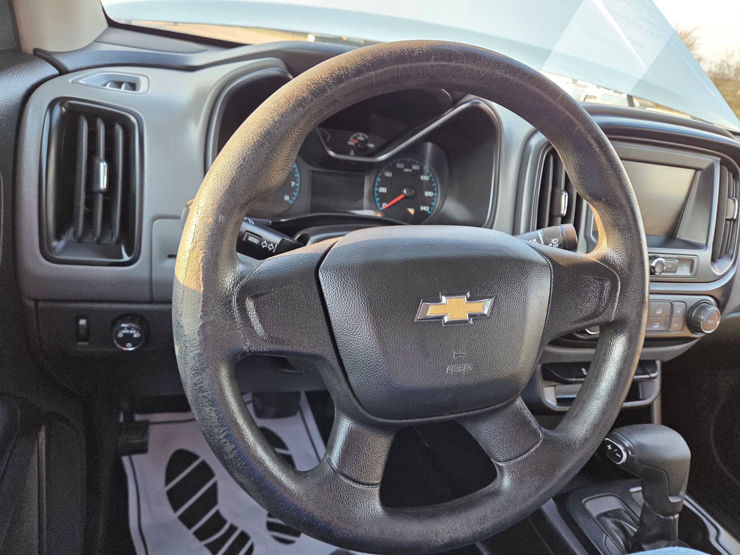 Used 2018 Chevrolet Colorado W/T RWD image 25