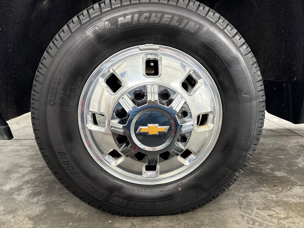 Used 2024 Chevrolet Silverado 3500 LTZ w/ LTZ Convenience Package image 15