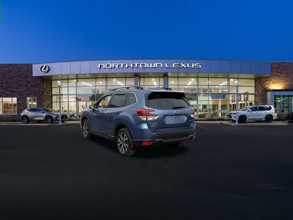 Used 2023 Subaru Forester Limited image 22