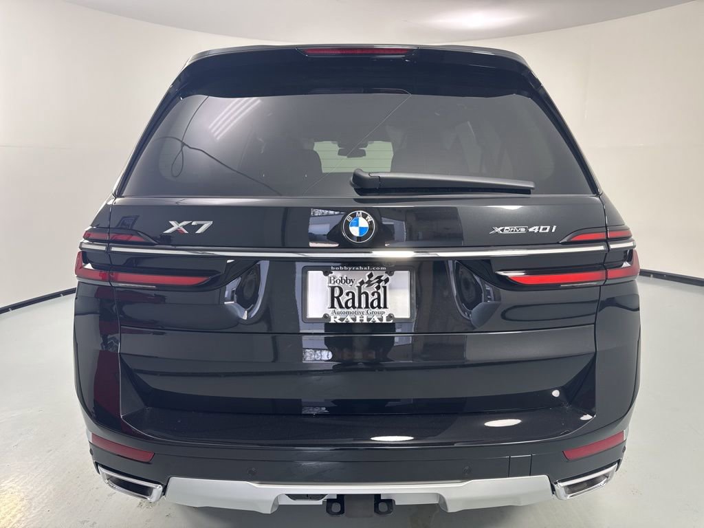 New 2026 BMW X7 xDrive40i w/ Premium Package AWD/4WD image 6