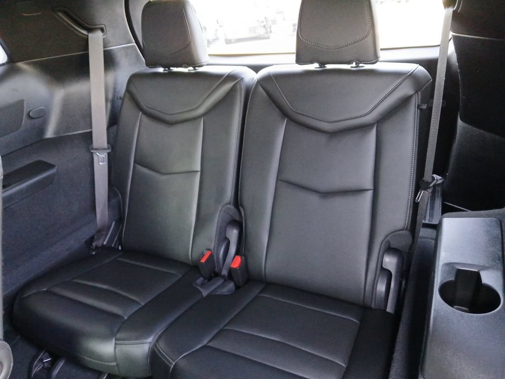 Used 2021 Cadillac XT6 Premium Luxury FWD image 5