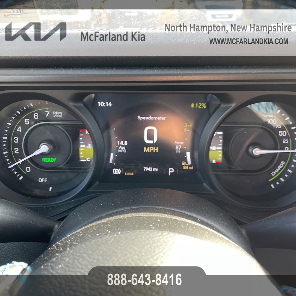 Used 2024 Jeep Wrangler Unlimited Rubicon 4xe image 23